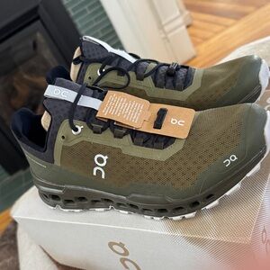 On Cloudventure Men's Trail Shoes - Olive/Black